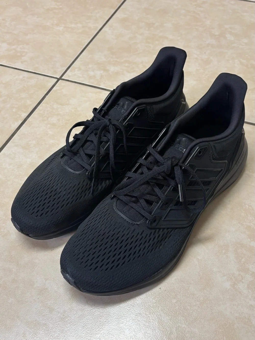 Men’s Adidas Black Bounce Running Shoes Size 13
